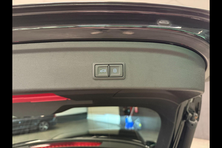 Audi A3 Sportback 45 TFSI e S edition Competition SFEERVERL/NAVI/V-COCKPIT/DAB/B&O/LEDER///