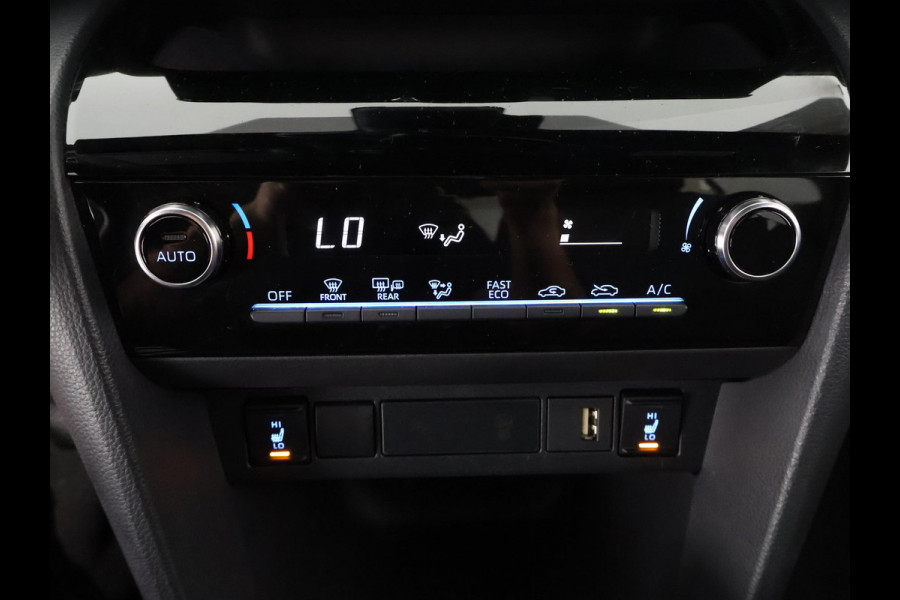 Toyota Yaris Cross 1.5 HYBRID DYNAMIC LUXERY LINE BI-TONE NAVI.ZEER COMPLEET. GARANTIE TOT 2033!