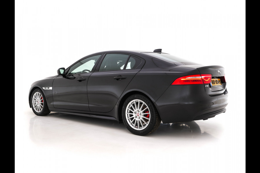 Jaguar XE 2.0 D R-Sport-Pack Aut. *LEATHER-MICROFIBRE | BI-XENON | NAVI-FULLMAP | MERIDIAN-SOUND | HEATED-SPORTSEATS | CAMERA | ECC | KEYLESS | PDC | SHIFT-PADDLES | LANE-ASSIST | CRUISE | 17''ALU*