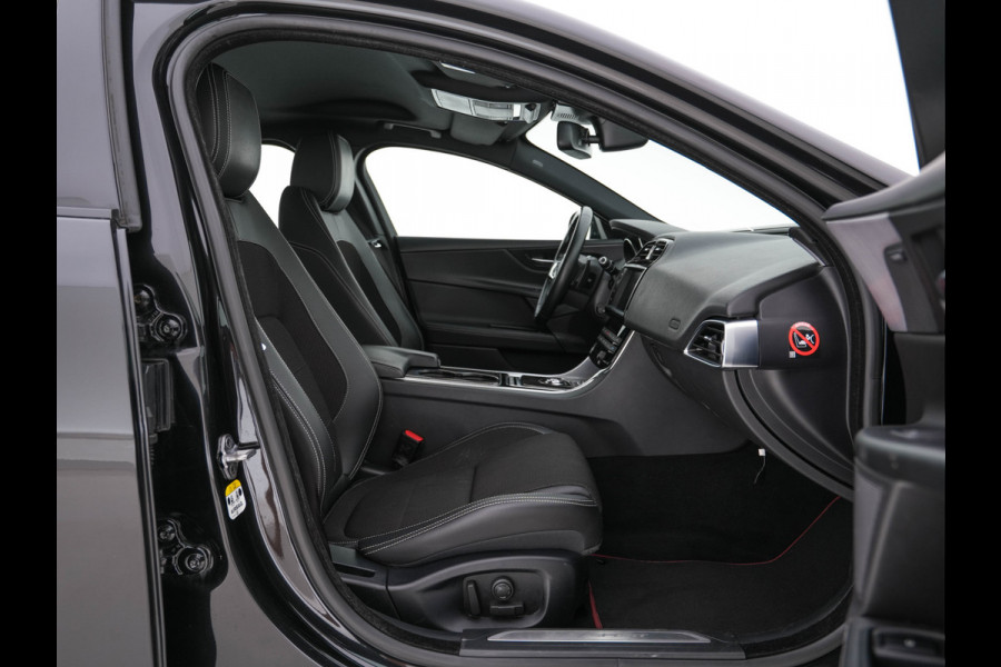 Jaguar XE 2.0 D R-Sport-Pack Aut. *LEATHER-MICROFIBRE | BI-XENON | NAVI-FULLMAP | MERIDIAN-SOUND | HEATED-SPORTSEATS | CAMERA | ECC | KEYLESS | PDC | SHIFT-PADDLES | LANE-ASSIST | CRUISE | 17''ALU*
