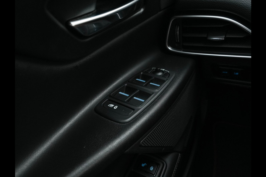 Jaguar XE 2.0 D R-Sport-Pack Aut. *LEATHER-MICROFIBRE | BI-XENON | NAVI-FULLMAP | MERIDIAN-SOUND | HEATED-SPORTSEATS | CAMERA | ECC | KEYLESS | PDC | SHIFT-PADDLES | LANE-ASSIST | CRUISE | 17''ALU*