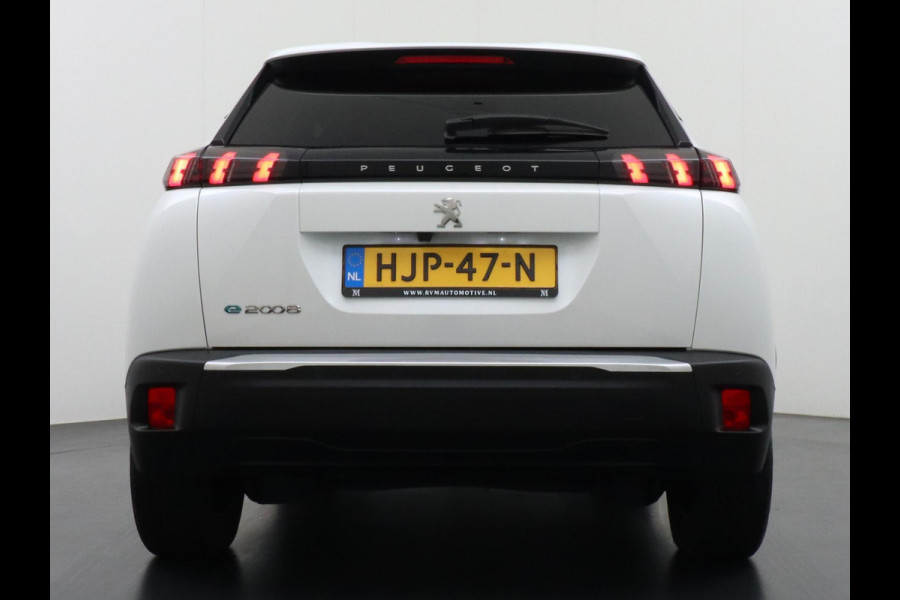 Peugeot e-2008 EV Allure 50 kWh CAMERA | NAVI | RIJKLAAR INCL. 12 MND. BOVAGGARANTIE