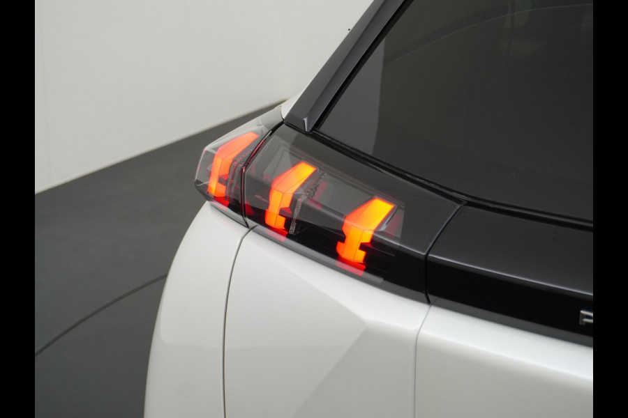 Peugeot e-2008 EV Allure 50 kWh CAMERA | NAVI | RIJKLAAR INCL. 12 MND. BOVAGGARANTIE