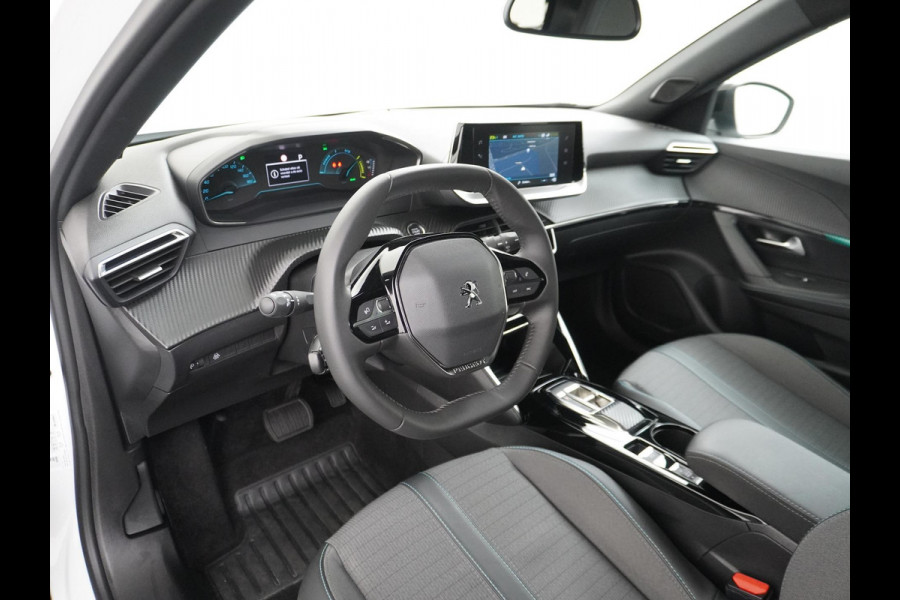 Peugeot e-2008 EV Allure 50 kWh CAMERA | NAVI | RIJKLAAR INCL. 12 MND. BOVAGGARANTIE