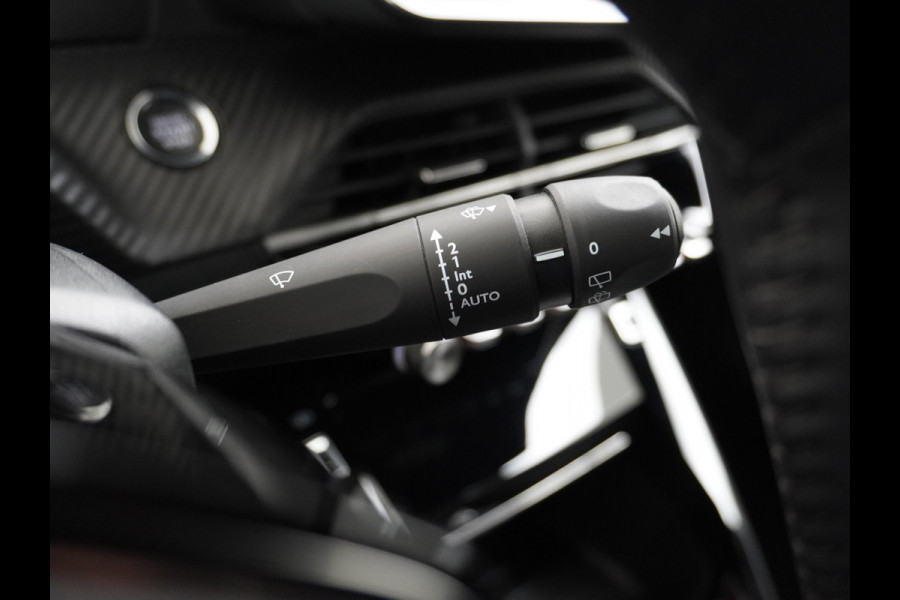Peugeot e-2008 EV Allure 50 kWh CAMERA | NAVI | RIJKLAAR INCL. 12 MND. BOVAGGARANTIE