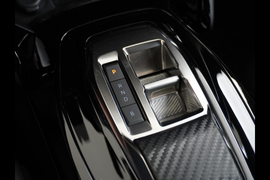 Peugeot e-2008 EV Allure 50 kWh CAMERA | NAVI | RIJKLAAR INCL. 12 MND. BOVAGGARANTIE
