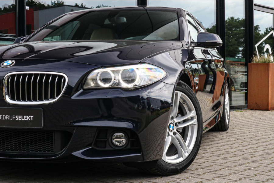 BMW 5 Serie Touring 520i M Sport - MEMORY - COMFORTSTOELEN - LED