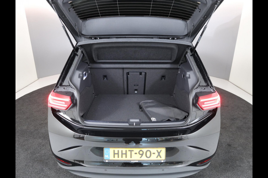 Volkswagen ID.3 Pro Business 59 kWh 204pk Pano-dak| Navi| 19'LM-velgen| verwarmd stuur en-voorstoelen