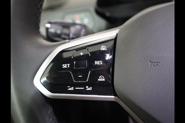 Volkswagen ID.3 Pro Business 59 kWh 204pk Pano-dak| Navi| 19'LM-velgen| verwarmd stuur en-voorstoelen