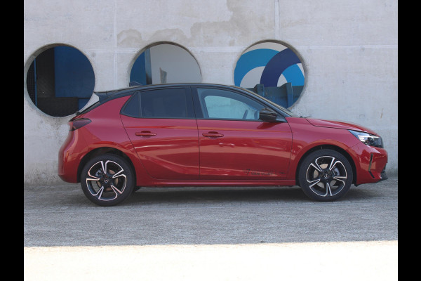 Opel Corsa 1.2 Turbo Hybrid GS AUTOMAAT | NAVIGATIE | CARPLAY | ACHTERUITRIJCAMERA MET SENSOREN |