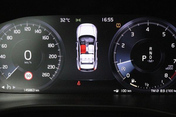 Volvo XC40 2.0 T4 Inscription (TREKHAAK, STOEL/STUUR VERWARMING, ACHTERUITRIJCAMERA, NAVIGATIE, SENSOREN, NL-AUTO)