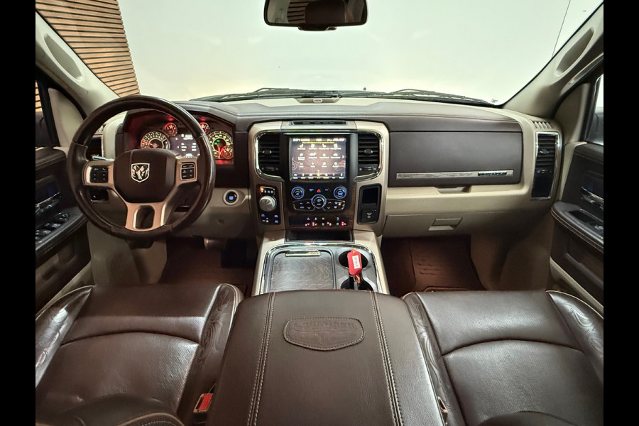 Dodge Ram 1500 5.7 V8 4x4 Crew Cab Longhorn | Full option | Luchtvering | Camera | Closed Cab | Top staat! |
