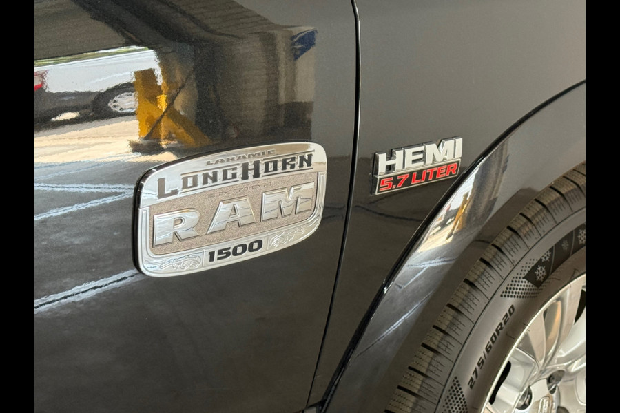 Dodge Ram 1500 5.7 V8 4x4 Crew Cab Longhorn | Full option | Luchtvering | Camera | Closed Cab | Top staat! |