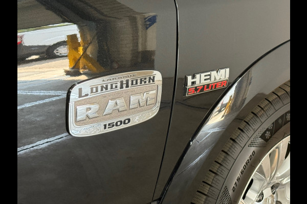 Dodge Ram 1500 5.7 V8 4x4 Crew Cab Longhorn | Full option | Luchtvering | Camera | Closed Cab | Top staat! |