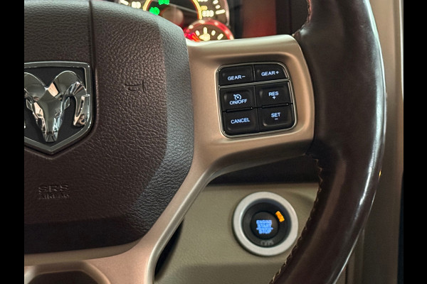 Dodge Ram 1500 5.7 V8 4x4 Crew Cab Longhorn | Full option | Luchtvering | Camera | Closed Cab | Top staat! |