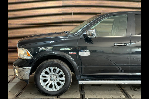 Dodge Ram 1500 5.7 V8 4x4 Crew Cab Longhorn | Full option | Luchtvering | Camera | Closed Cab | Top staat! |