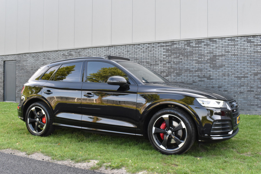 Audi Q5 3.0 TFSI SQ5 quattro Pro Line Plus Pano Leer Luchtvering Trekhaak Black edition