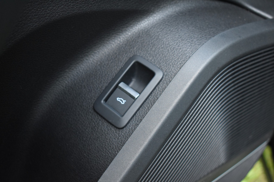 Audi Q5 3.0 TFSI SQ5 quattro Pro Line Plus Pano Leer Luchtvering Trekhaak Black edition