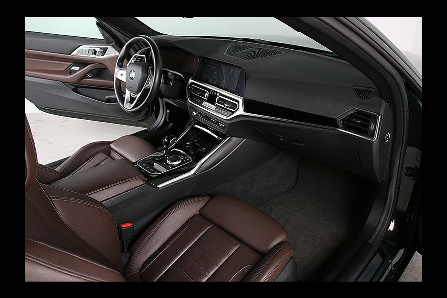 BMW 4 Serie Cabrio 430iA ** LASER, NAVI+, BRUIN LEDER, NEKVERW, 18-inch LMV, VERW. STUUR ** 1e EIG - UNFALLFREI ** ** INFORMEER OOK NAAR ONZE AANTREKKELIJKE FINANCIAL-LEASE TARIEVEN **