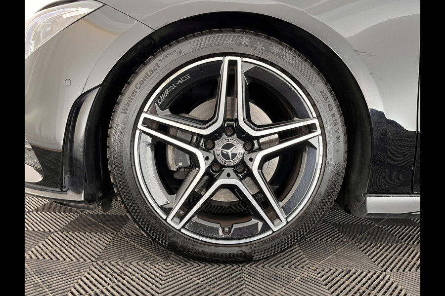 Mercedes-Benz CLA-Klasse 180 d Business Solution AMG-Sport-Pack Aut. *PANO | WIDESCREEN-DIGI-COCKPIT | FULL-LED | AMBIENT-LIGHT | LEATHER-MICROFIBRE | CAMERA | M-BUX-NAVI | ECC | SHIFT-PADDLES | PDC | CRUISE | DAB | SPORT-SEATS | 18"ALU*