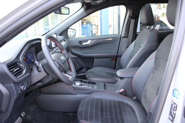 Ford Kuga 2.5 PHEV Graphite Tech Edition 225pk | Driver Assistance Pack | Technology pack | Wegklapbare Trekhaak  | Panorama dak | Winterpack | Verlengde fabrieksgarantie tot 05-2028