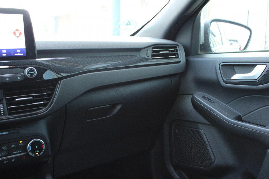 Ford Kuga 2.5 PHEV Graphite Tech Edition 225pk | Driver Assistance Pack | Technology pack | Wegklapbare Trekhaak  | Panorama dak | Winterpack | Verlengde fabrieksgarantie tot 05-2028