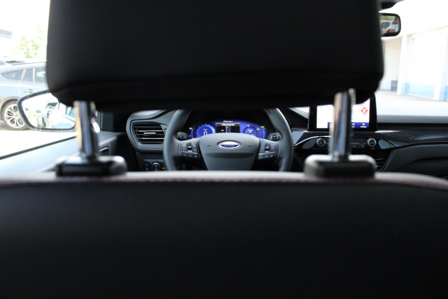Ford Kuga 2.5 PHEV Graphite Tech Edition 225pk | Driver Assistance Pack | Technology pack | Wegklapbare Trekhaak  | Panorama dak | Winterpack | Verlengde fabrieksgarantie tot 05-2028