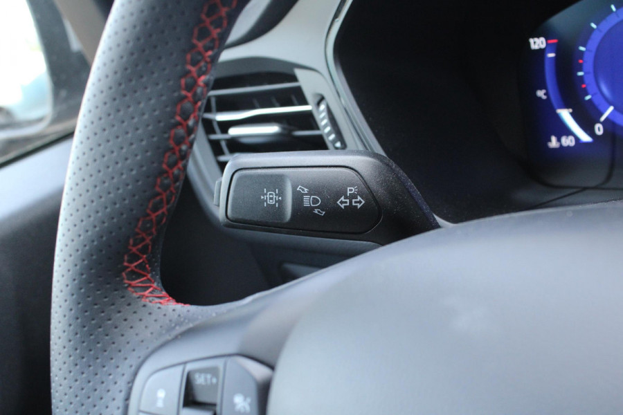 Ford Kuga 2.5 PHEV Graphite Tech Edition 225pk | Driver Assistance Pack | Technology pack | Wegklapbare Trekhaak  | Panorama dak | Winterpack | Verlengde fabrieksgarantie tot 05-2028