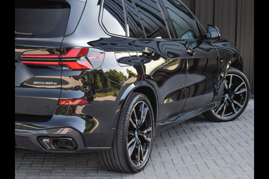BMW X5 xDrive50e | M-SPORT | COMFORT ACCESS | SOFT-CLOSE | TREKHAAK | PANORAMADAK -SKY LOUNGE | MASSAGE STOELEN | ACOUSTIC GLASS | 4-ZO