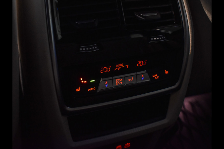 BMW X5 xDrive50e | M-SPORT | COMFORT ACCESS | SOFT-CLOSE | TREKHAAK | PANORAMADAK -SKY LOUNGE | MASSAGE STOELEN | ACOUSTIC GLASS | 4-ZO