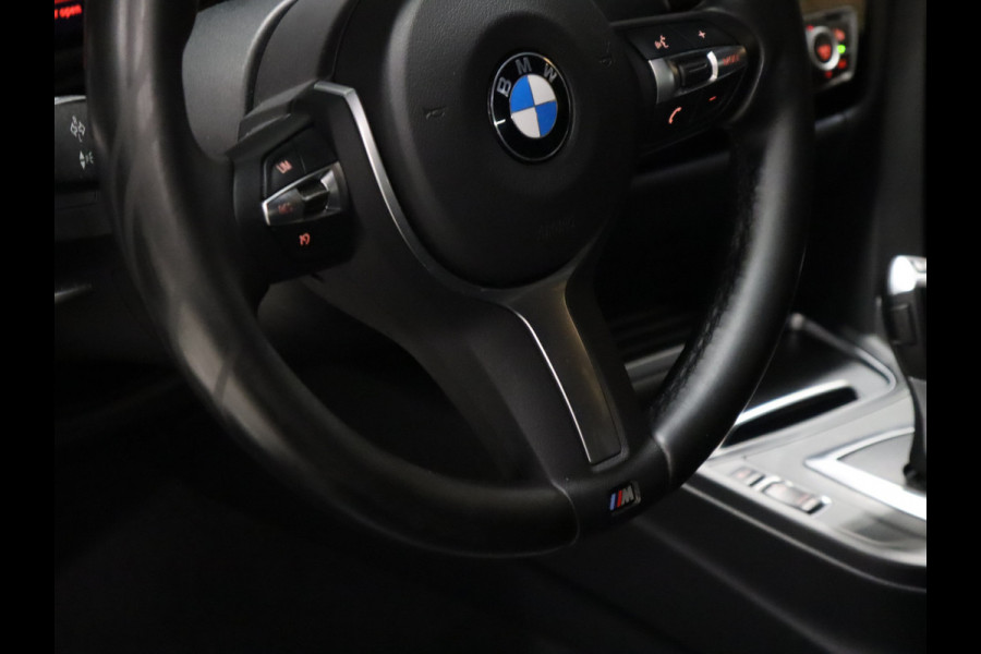 BMW 3 Serie 318i Edition M Sport Shadow Executive [M-STUUR, VOL LEDER, STOELVERWARMING, PDC ACHTER, CRUISE, CLIMATE, NIEUWSTAAT]