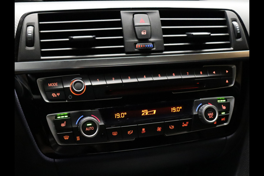 BMW 3 Serie 318i Edition M Sport Shadow Executive [M-STUUR, VOL LEDER, STOELVERWARMING, PDC ACHTER, CRUISE, CLIMATE, NIEUWSTAAT]