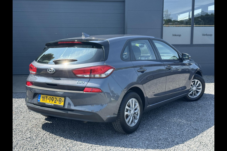Hyundai i30 1.0 T-GDI Comfort 2e Eigenaar,Camera,Navi,Dealer Onderhouden,120pk,Clima,Cruise,Pdc,Lm Velgen,Nieuwe Apk bij Aflevering