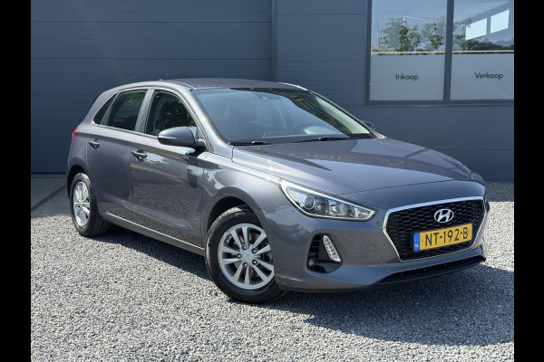Hyundai i30 1.0 T-GDI Comfort 2e Eigenaar,Camera,Navi,Dealer Onderhouden,120pk,Clima,Cruise,Pdc,Lm Velgen,Nieuwe Apk bij Aflevering