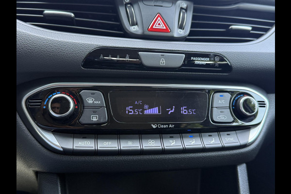 Hyundai i30 1.0 T-GDI Comfort 2e Eigenaar,Camera,Navi,Dealer Onderhouden,120pk,Clima,Cruise,Pdc,Lm Velgen,Nieuwe Apk bij Aflevering