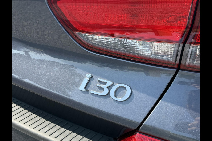 Hyundai i30 1.0 T-GDI Comfort 2e Eigenaar,Camera,Navi,Dealer Onderhouden,120pk,Clima,Cruise,Pdc,Lm Velgen,Nieuwe Apk bij Aflevering