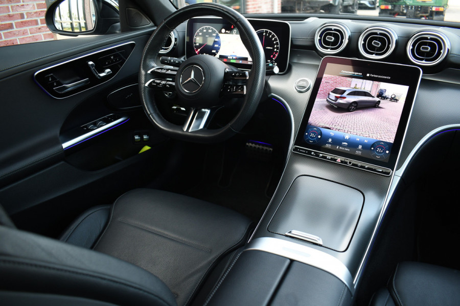 Mercedes-Benz C-Klasse Estate 300 e AMG Pano Distr Trekh HUD 360 Night Massage