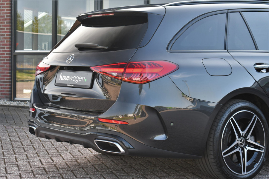 Mercedes-Benz C-Klasse Estate 300 e AMG Pano Distr Trekh HUD 360 Night Massage