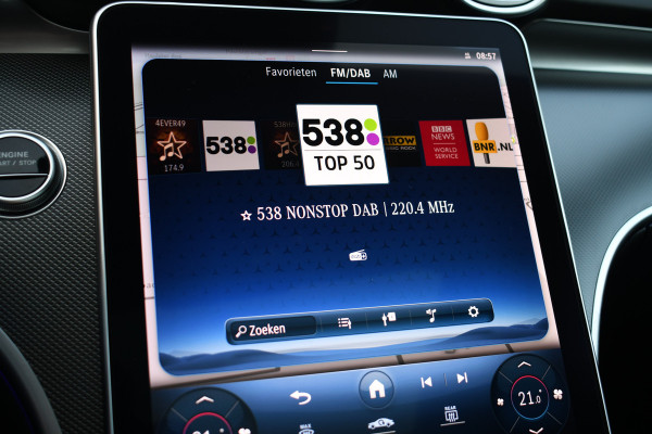 Mercedes-Benz C-Klasse Estate 300 e AMG Pano Distr Trekh HUD 360 Night Massage