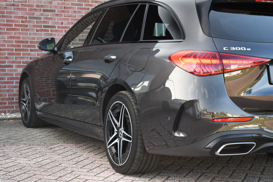 Mercedes-Benz C-Klasse Estate 300 e AMG Pano Distr Trekh HUD 360 Night Massage