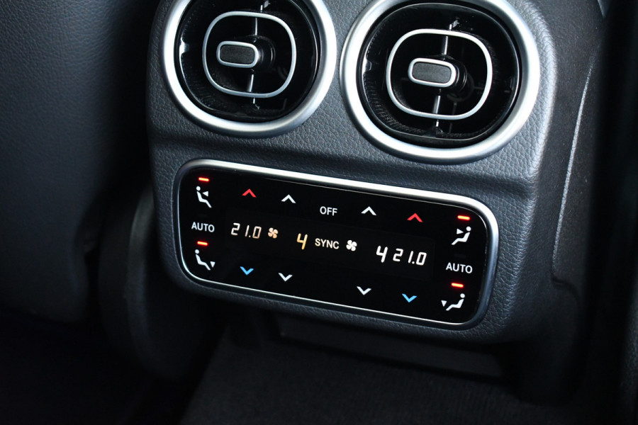 Mercedes-Benz C-Klasse Estate 300 e AMG Pano Distr Trekh HUD 360 Night Massage