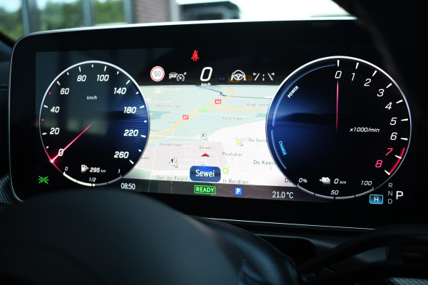 Mercedes-Benz C-Klasse Estate 300 e AMG Pano Distr Trekh HUD 360 Night Massage