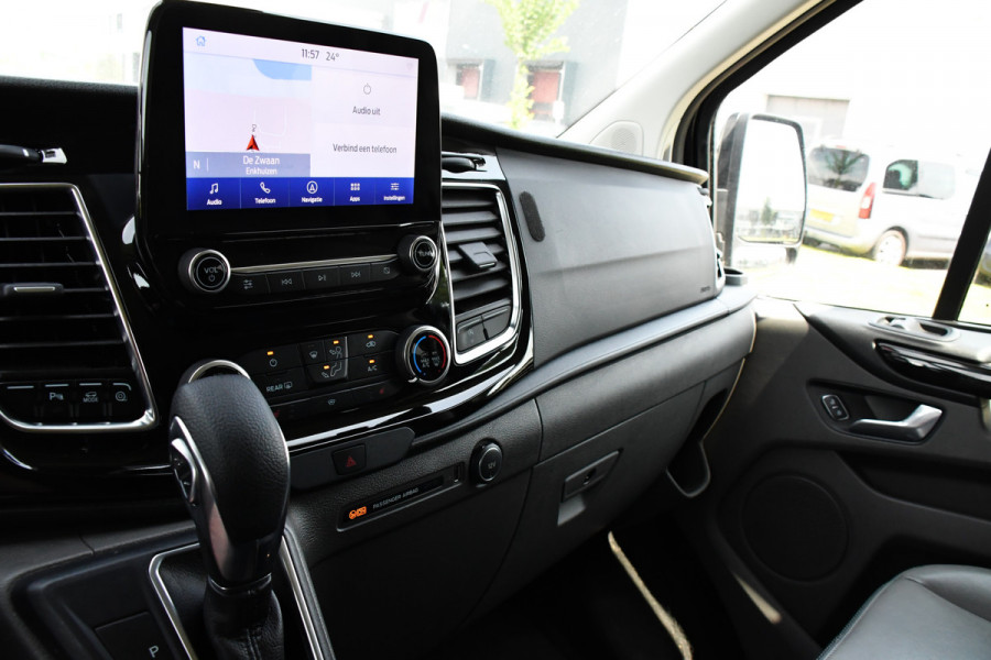 Ford Transit Custom 300 2.0 TDCI L2H1 DC Black Edition Camera, Adaptieve Cruise, 170Pk, Carplay, Xenon, Automaat, Leder, Multimedia, Sensoren, 2 x Schuifdeur, UNIEK!