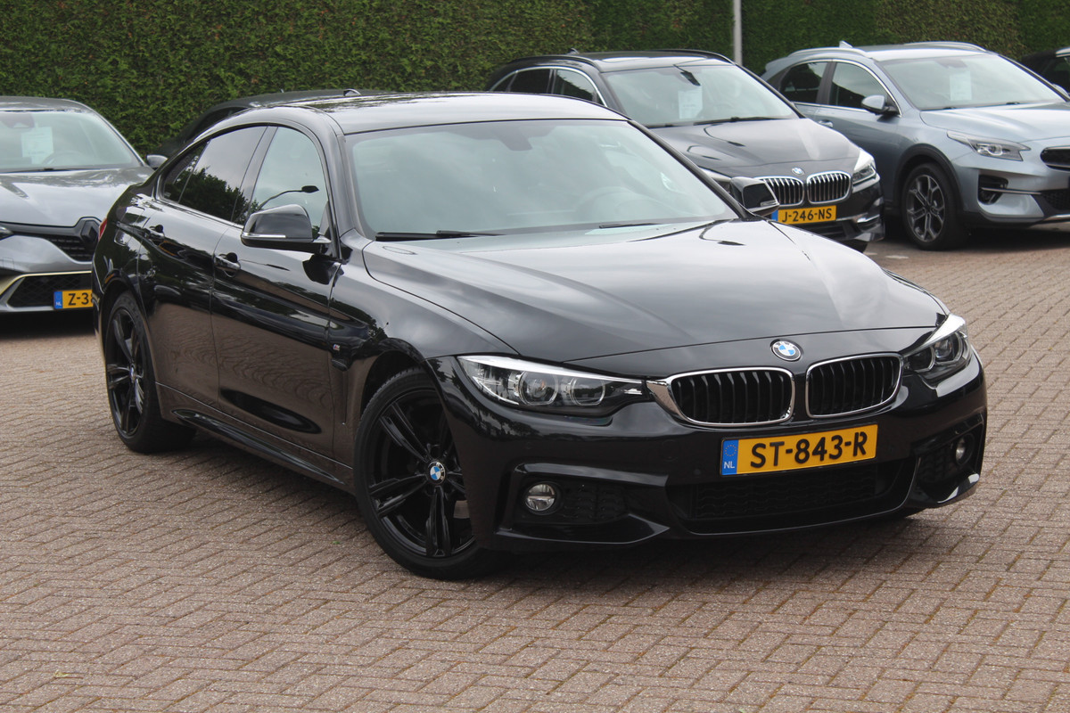 BMW 4 Serie Gran Coupé 420i Corporate Lease High Executive / Leder / Head-up / 18'' / Navigatie / Stoelverwarming / Getint glas / Cruise control