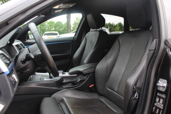 BMW 4 Serie Gran Coupé 420i Corporate Lease High Executive / Leder / Head-up / 18'' / Navigatie / Stoelverwarming / Getint glas / Cruise control