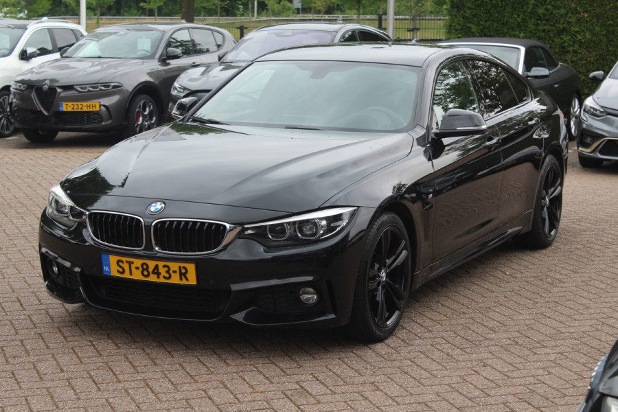 BMW 4 Serie Gran Coupé 420i Corporate Lease High Executive / Leder / Head-up / 18'' / Navigatie / Stoelverwarming / Getint glas / Cruise control
