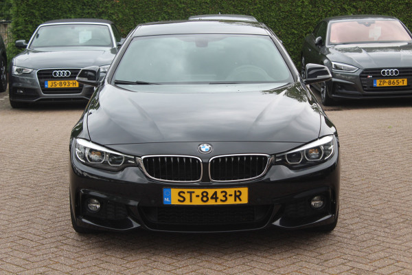BMW 4 Serie Gran Coupé 420i Corporate Lease High Executive / Leder / Head-up / 18'' / Navigatie / Stoelverwarming / Getint glas / Cruise control
