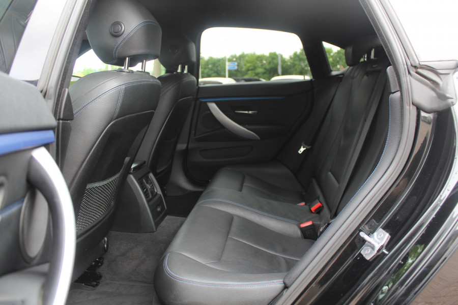 BMW 4 Serie Gran Coupé 420i Corporate Lease High Executive / Leder / Head-up / 18'' / Navigatie / Stoelverwarming / Getint glas / Cruise control