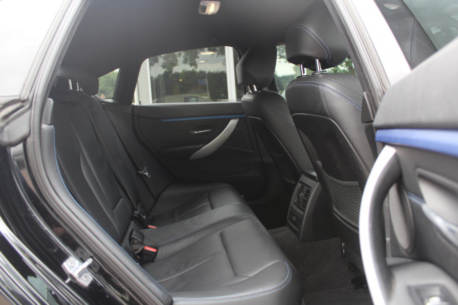 BMW 4 Serie Gran Coupé 420i Corporate Lease High Executive / Leder / Head-up / 18'' / Navigatie / Stoelverwarming / Getint glas / Cruise control