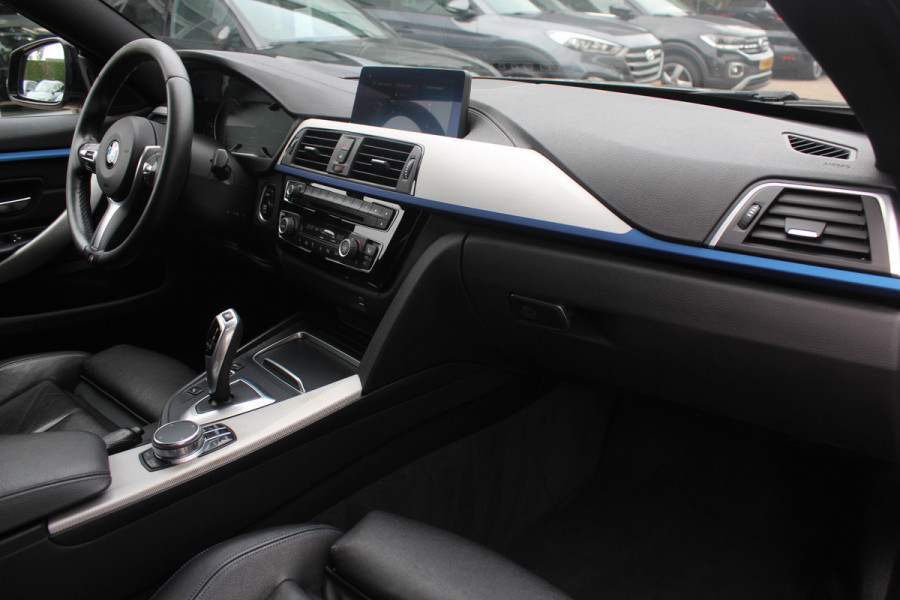 BMW 4 Serie Gran Coupé 420i Corporate Lease High Executive / Leder / Head-up / 18'' / Navigatie / Stoelverwarming / Getint glas / Cruise control